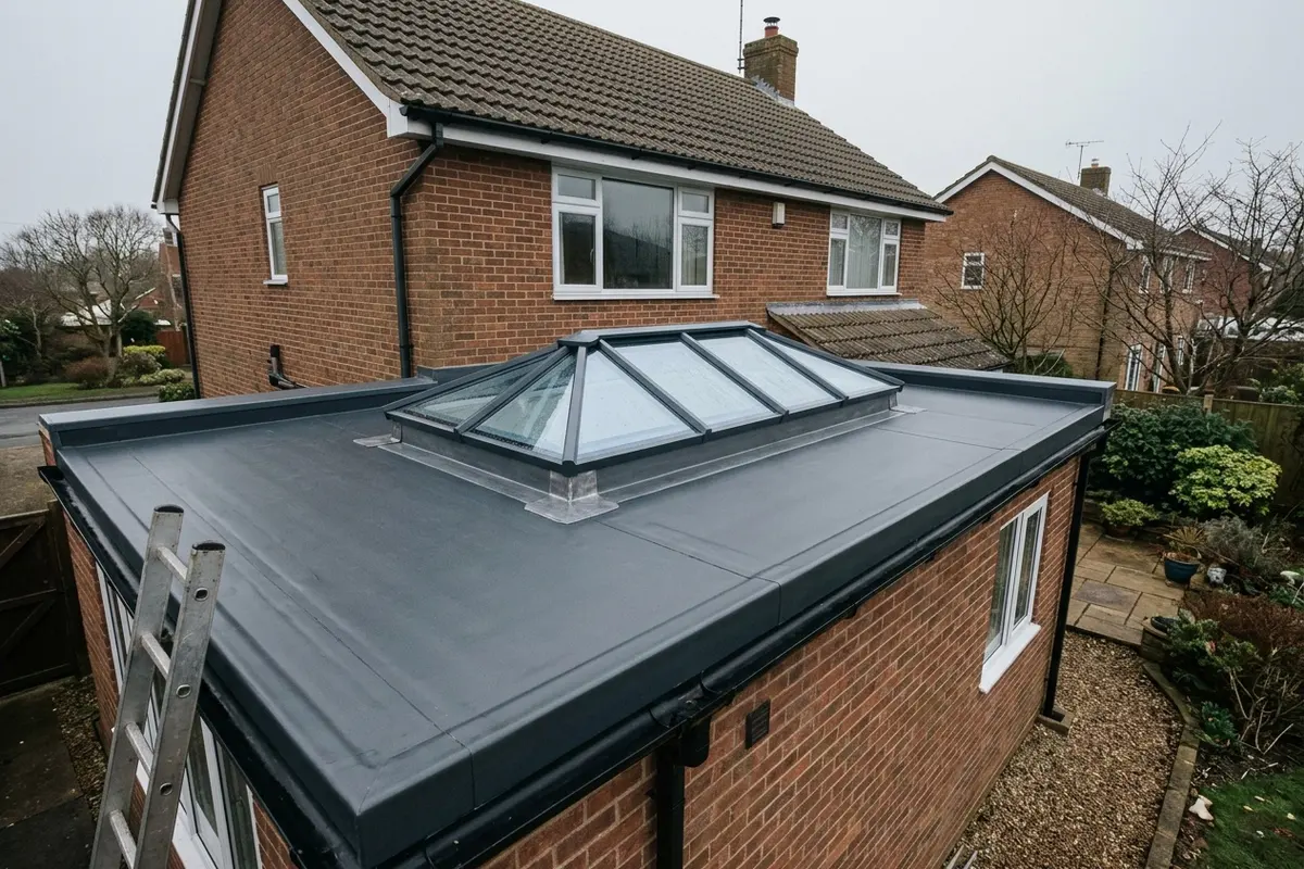 Illustration of flat roofing work