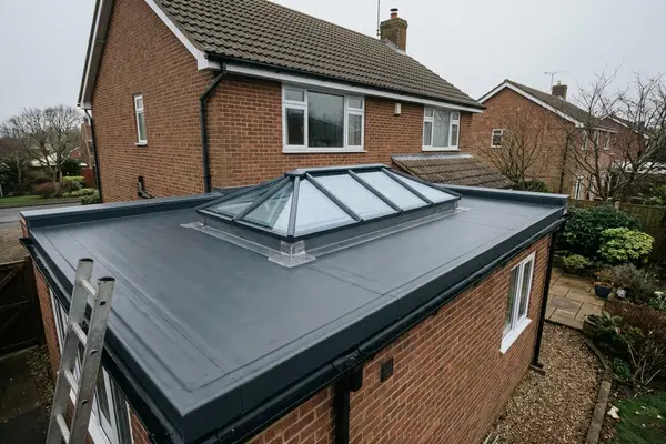 Illustration of flat roofing work