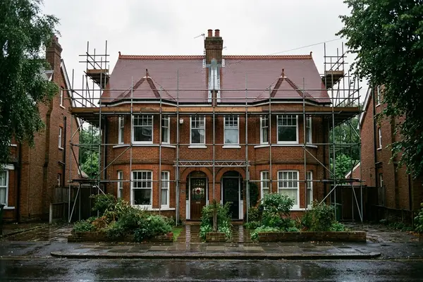 Illustration of a new roof being fitted